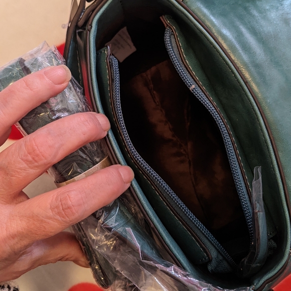 Paw Print Satchel Crossbody - Picture 5 of 12